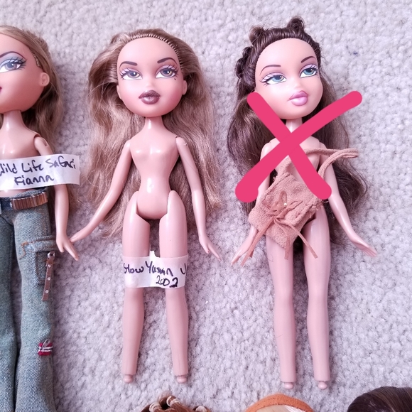 💫 Various Bratz Dolls and Bratz Clothes and Accessories in my closet!💫 - Picture 3 of 5